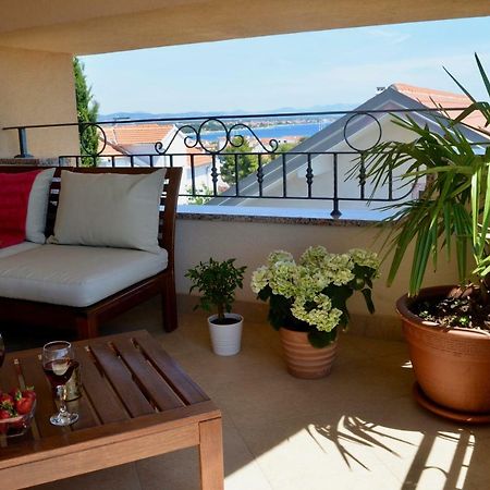Iva Apartmani Vodice Kültér fotó