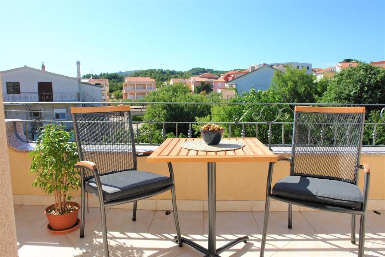 Iva Apartmani Vodice Kültér fotó