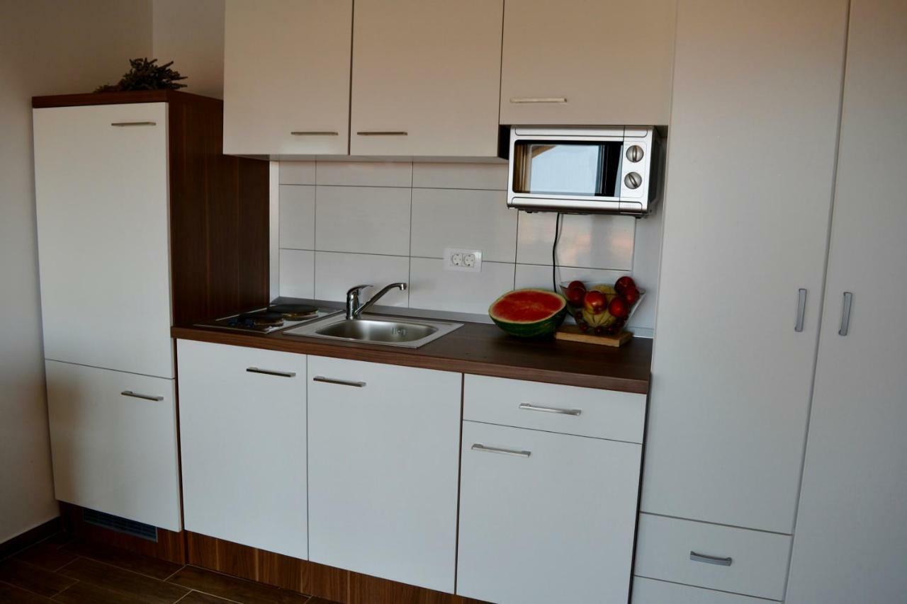 Iva Apartmani Vodice Kültér fotó