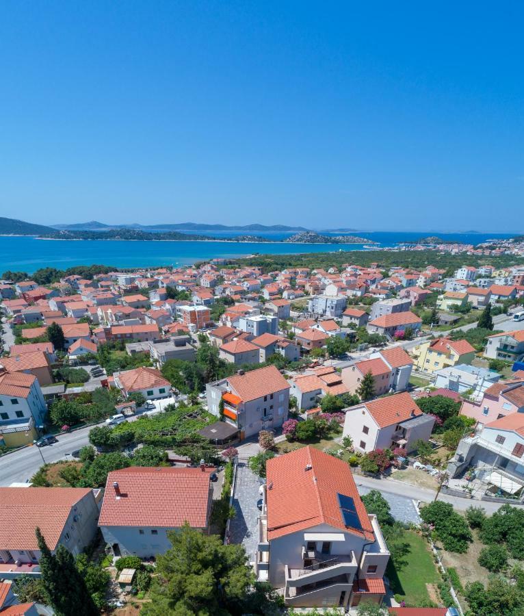 Iva Apartmani Vodice Kültér fotó
