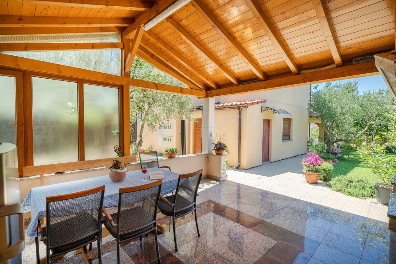 Iva Apartmani Vodice Kültér fotó
