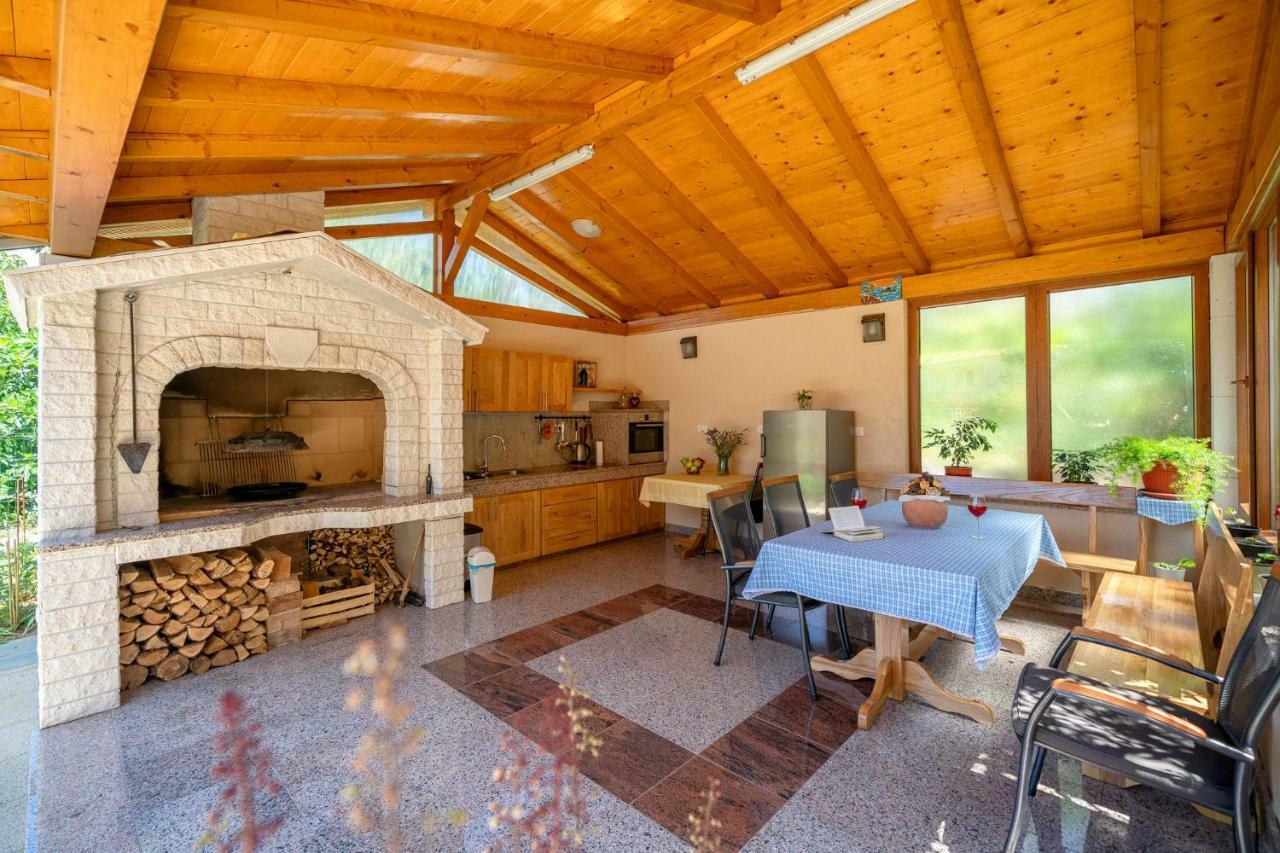 Iva Apartmani Vodice Kültér fotó