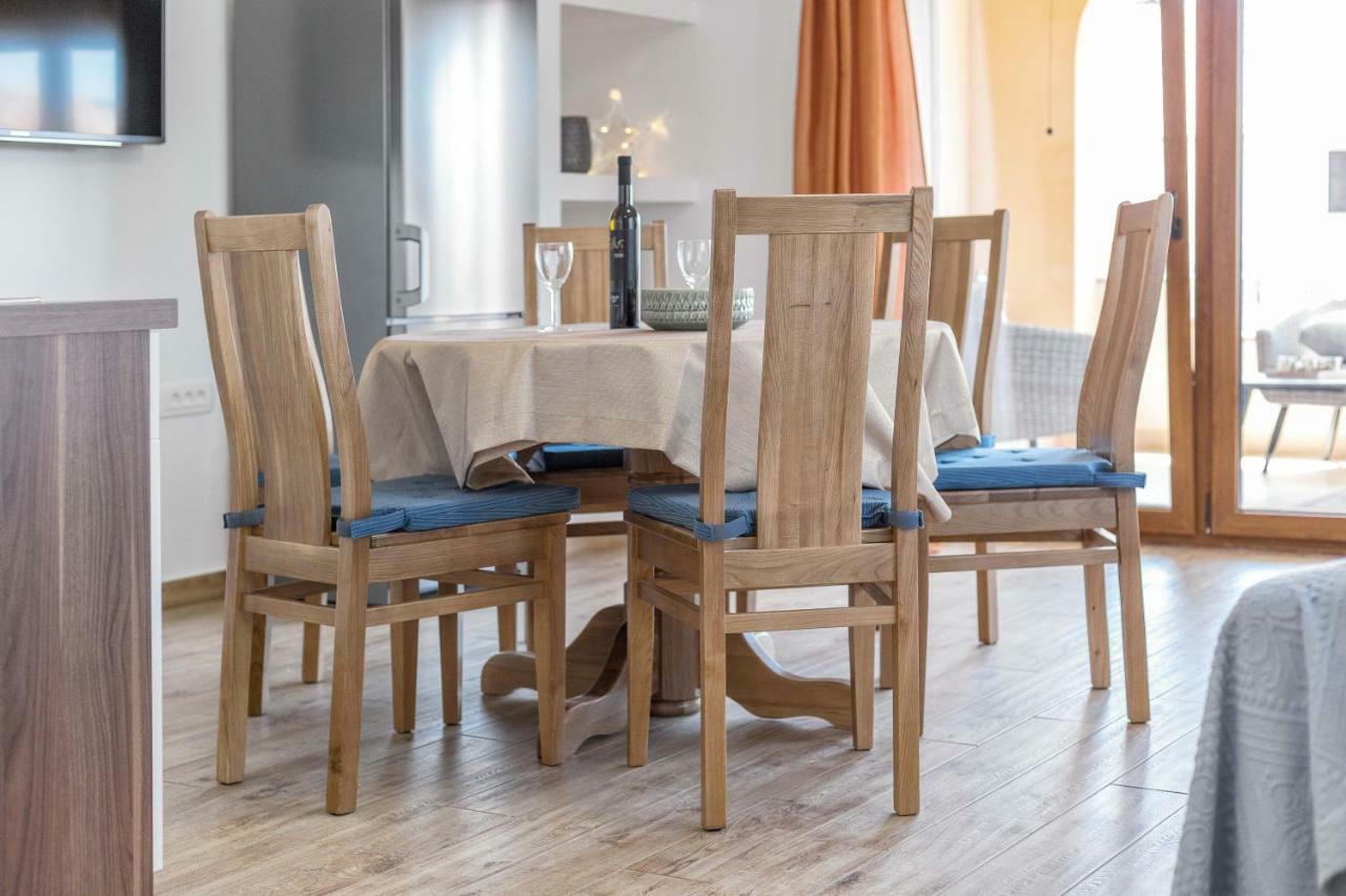 Iva Apartmani Vodice Kültér fotó