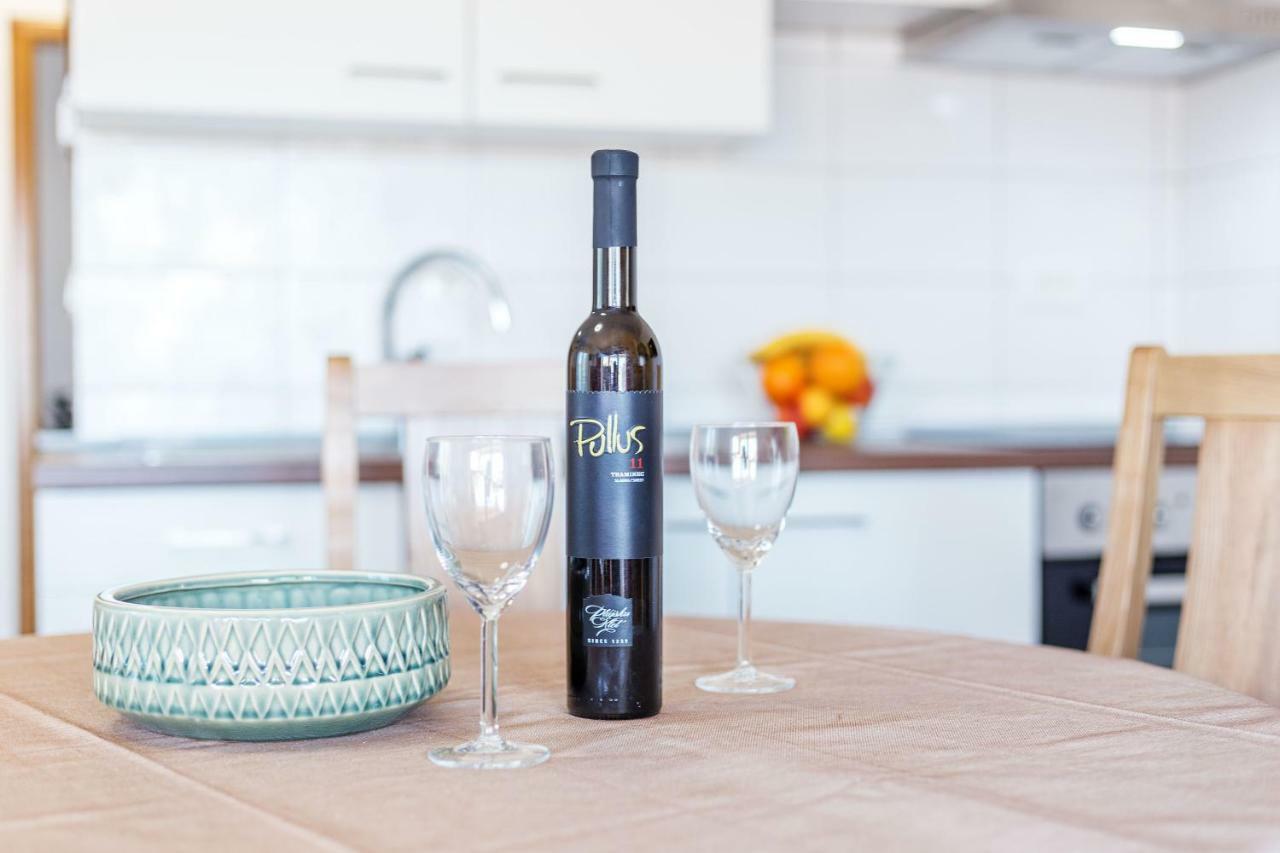 Iva Apartmani Vodice Kültér fotó