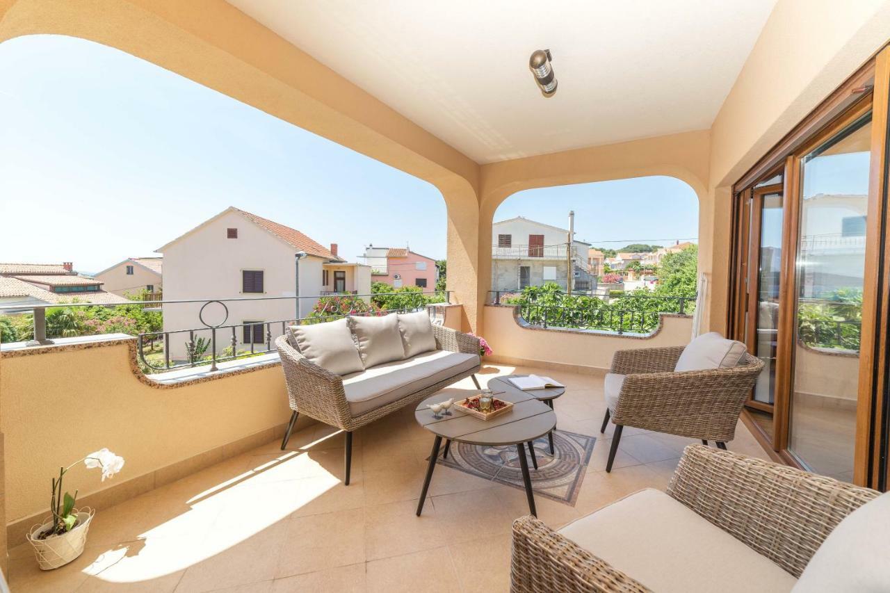 Iva Apartmani Vodice Kültér fotó